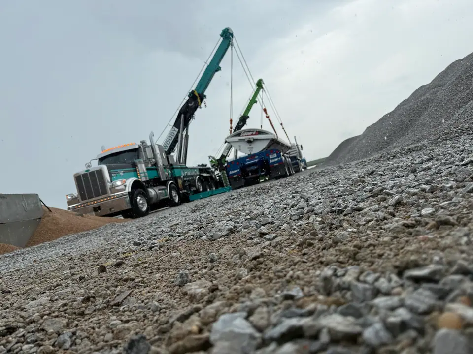 Rotator recovery on a gravel pile